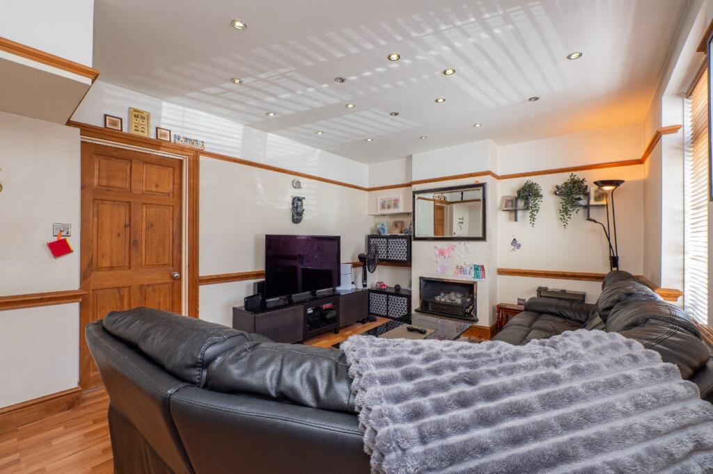 Shrewsbury Road, Carshalton, SM5 photo 3