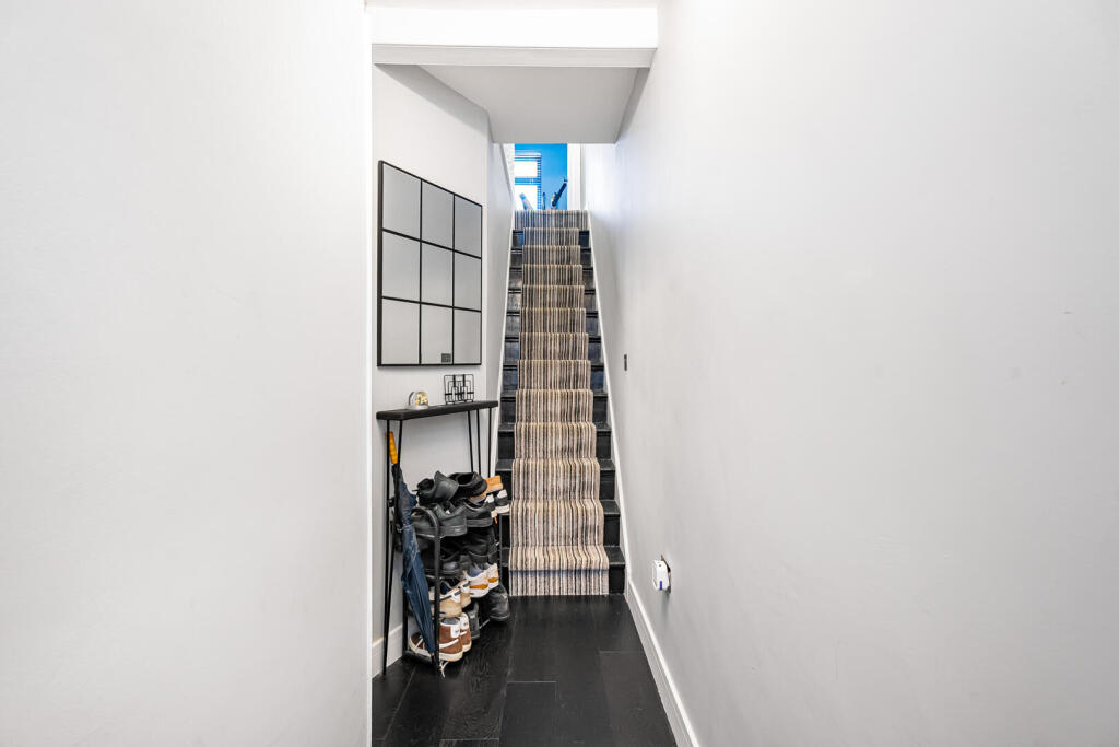 Catisfield Road, Enfield – pohled 5