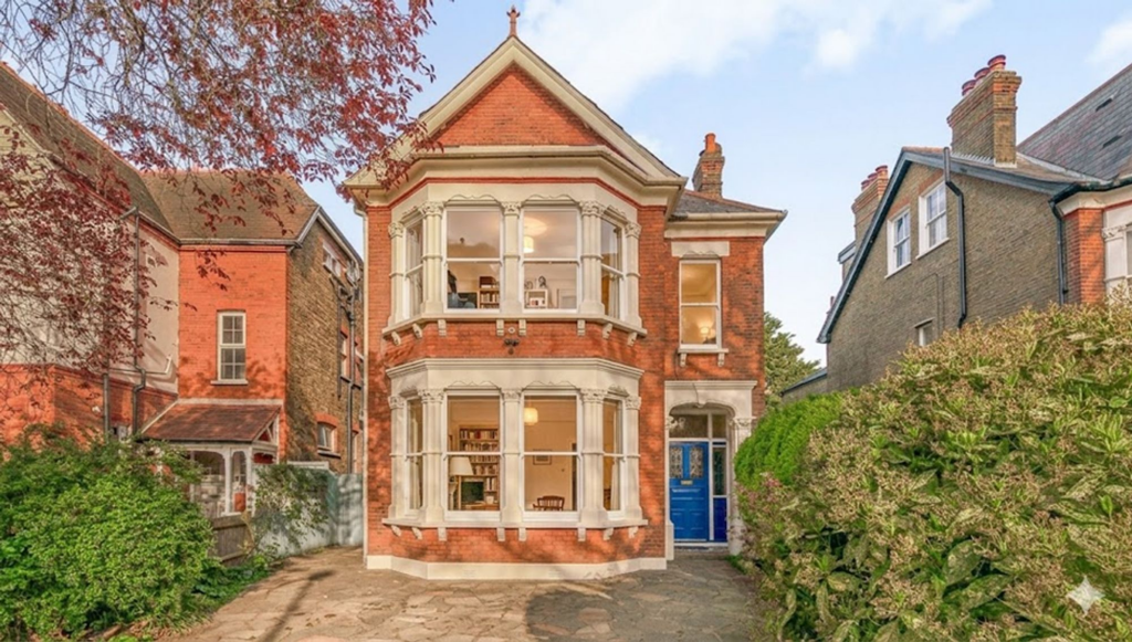 Main image of property: Canadian Avenue, London, SE6