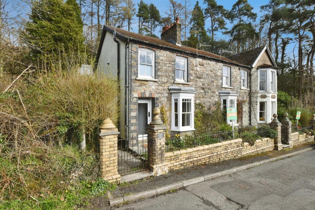 Main image of property: The Rhyd, Tredegar