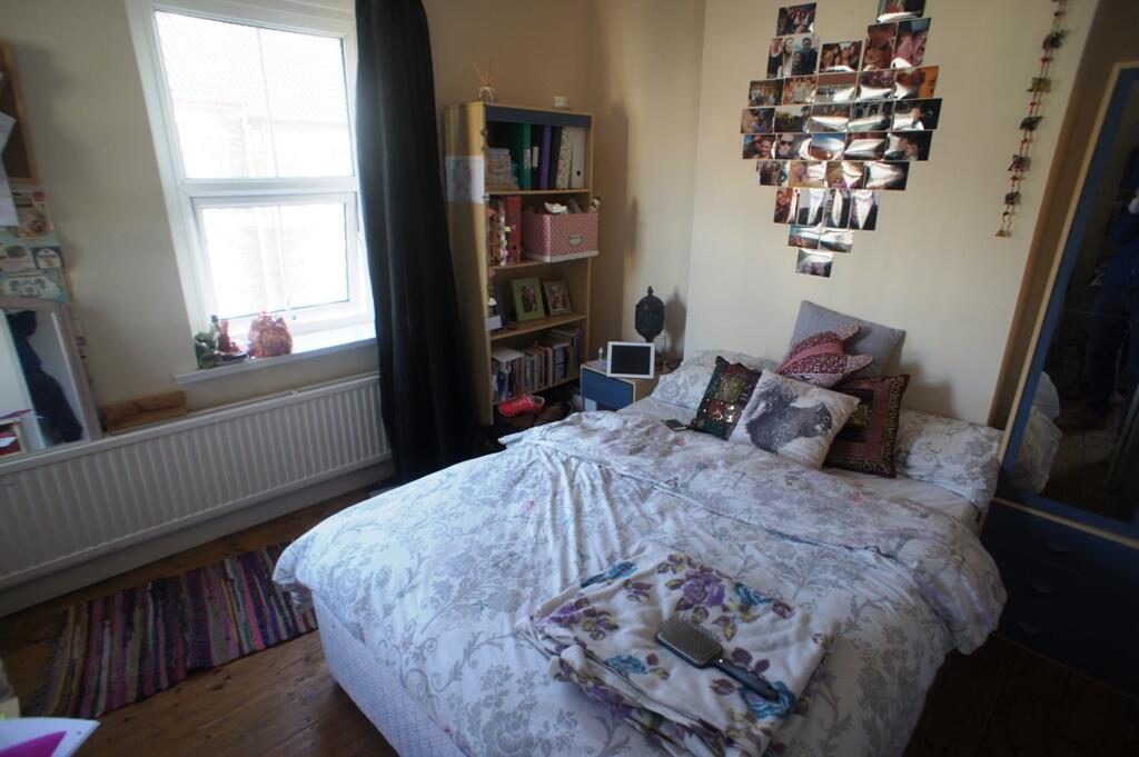 House in Cardiff, Maindy, Cathays - More