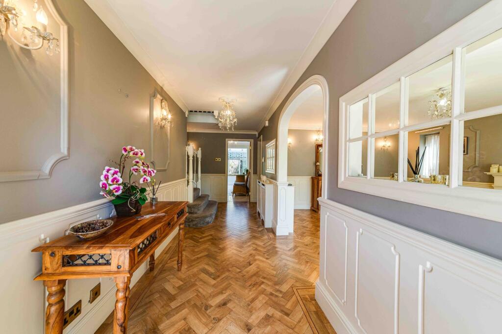 House in Grimsby, Littlefield - View 3