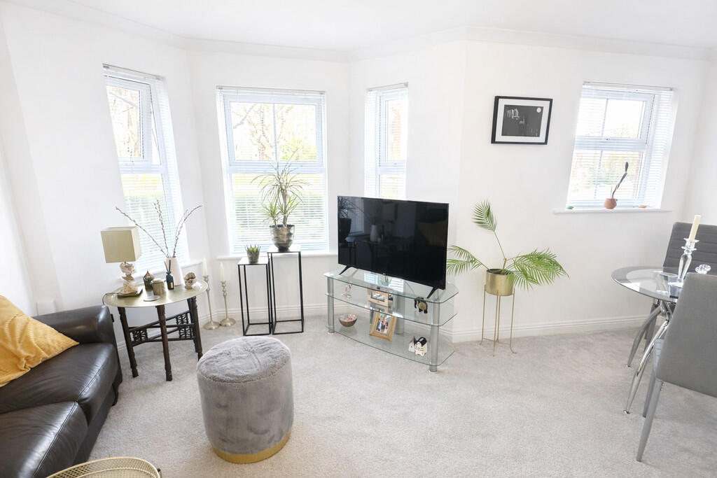 Apartment in Bournemouth - View 2