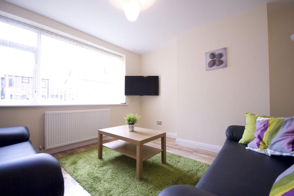 House in Nottingham - View 5