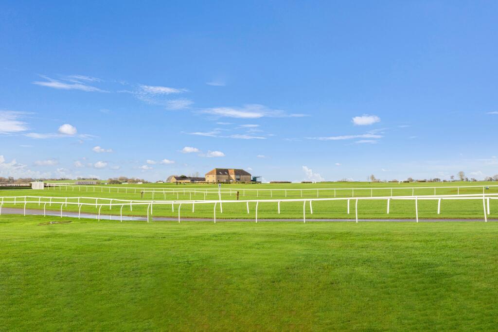 Additional image 6 of Racecourse Lodge, Wincanton