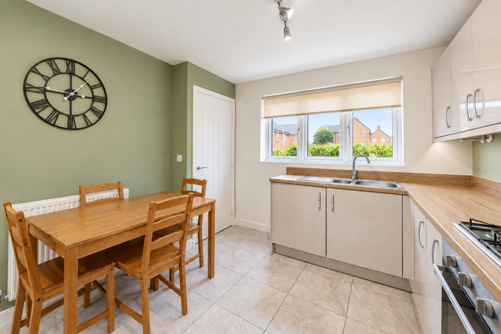 Southwaite Grove, Leeds, LS14 6SP photo 4