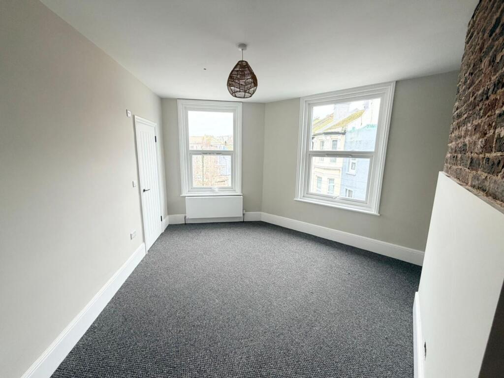 Main image of property: 28 St Andrews Square, Hastings, TN34