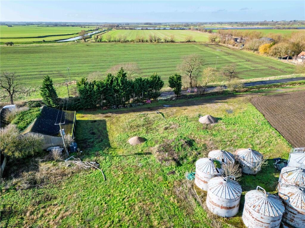 Fairview Farm Barn, Wilburton, Cambridgeshire - More