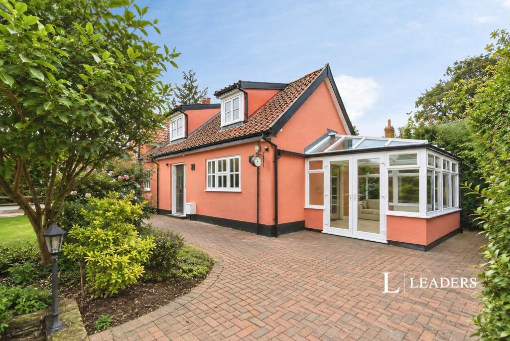 Main image of property: Woodbridge Road, Grundisburgh, IP13