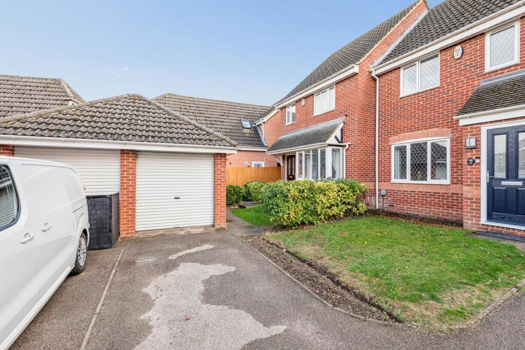 House in Barton-le-Clay, Central Bedfordshire - View 2