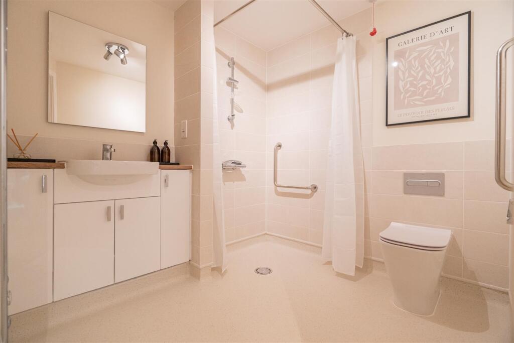 Apartment in Thatcham, Colthrop - View 5
