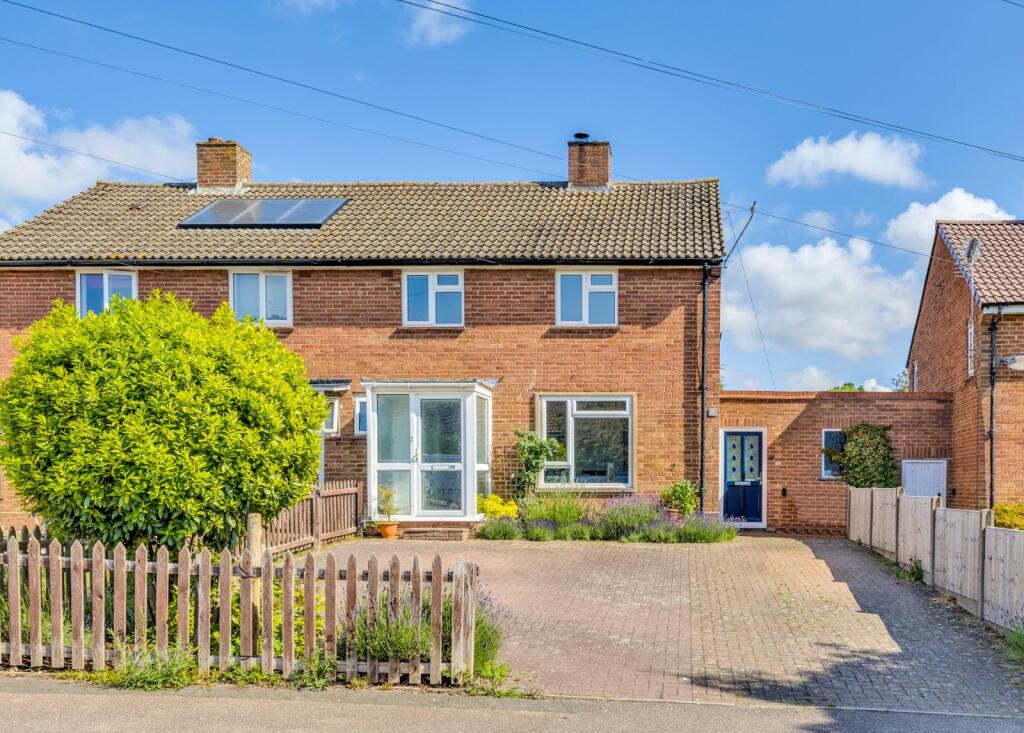 3-bed semi-detached on Three Stiles, Benington, Hertfordshire, SG2, £460,000