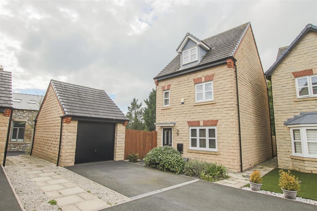 Main image of property: Henry Place, Clitheroe