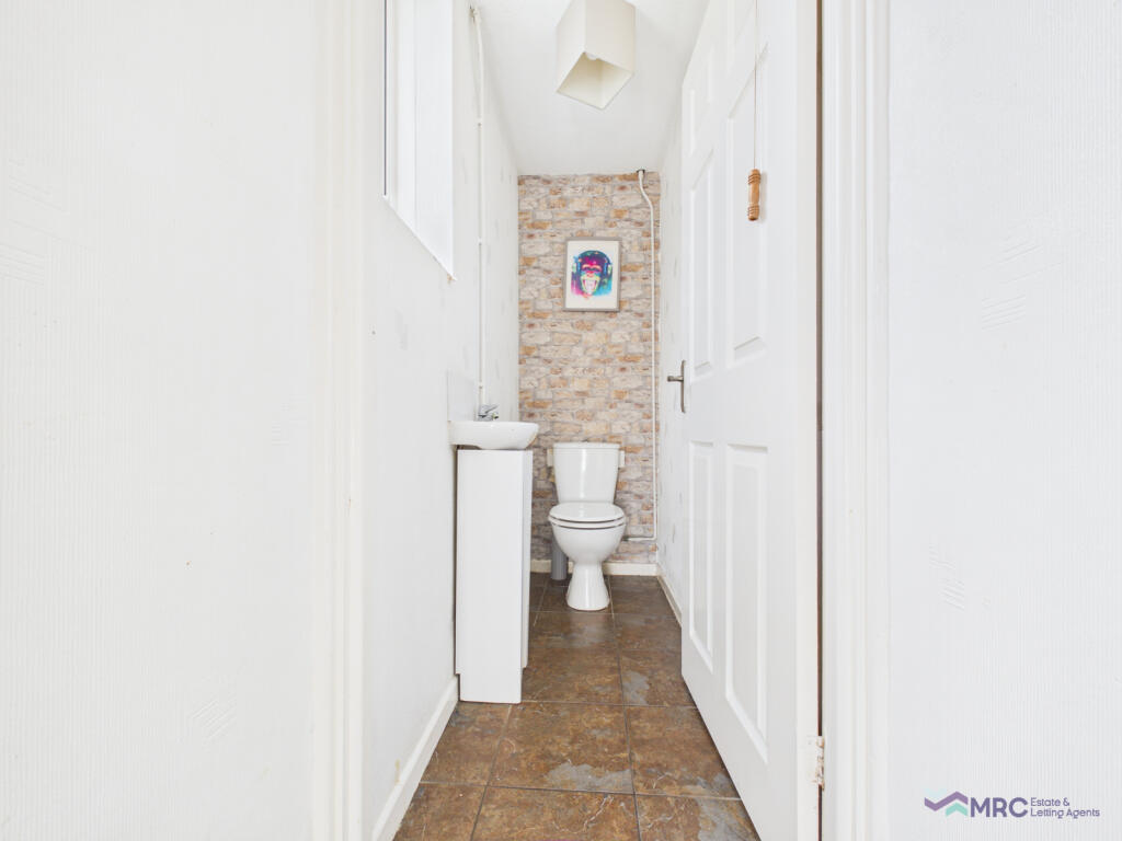 House in Hull, Bransholme - View 5