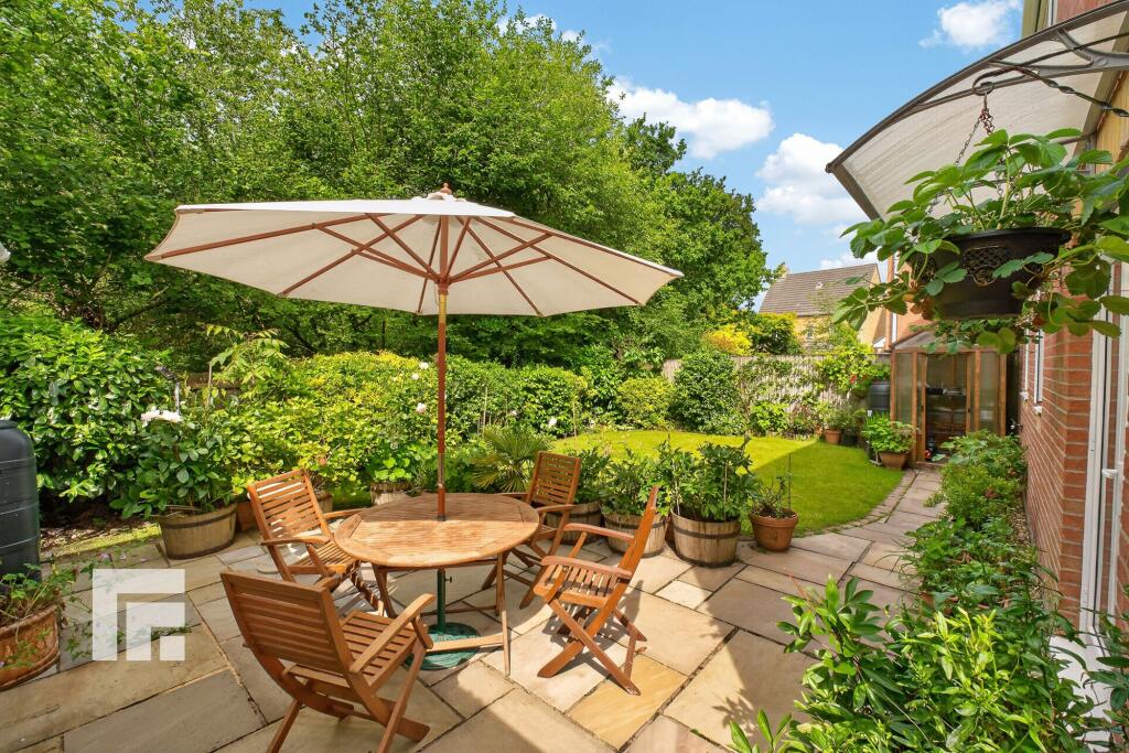 Wilde Court Radyr Cardiff CF15 8BF photo 2