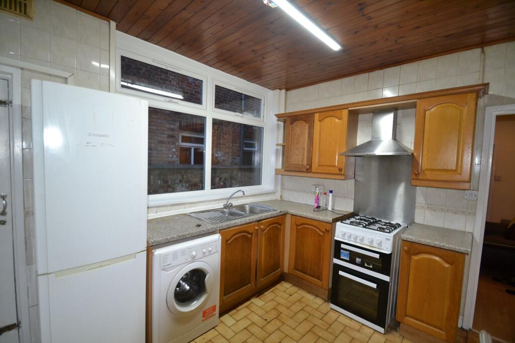 1 bedroom house share for rent