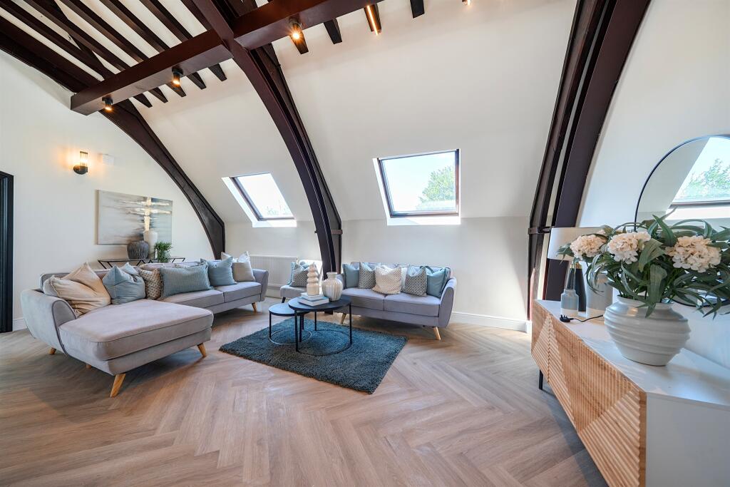House in Hertsmere, Hertfordshire - View 5