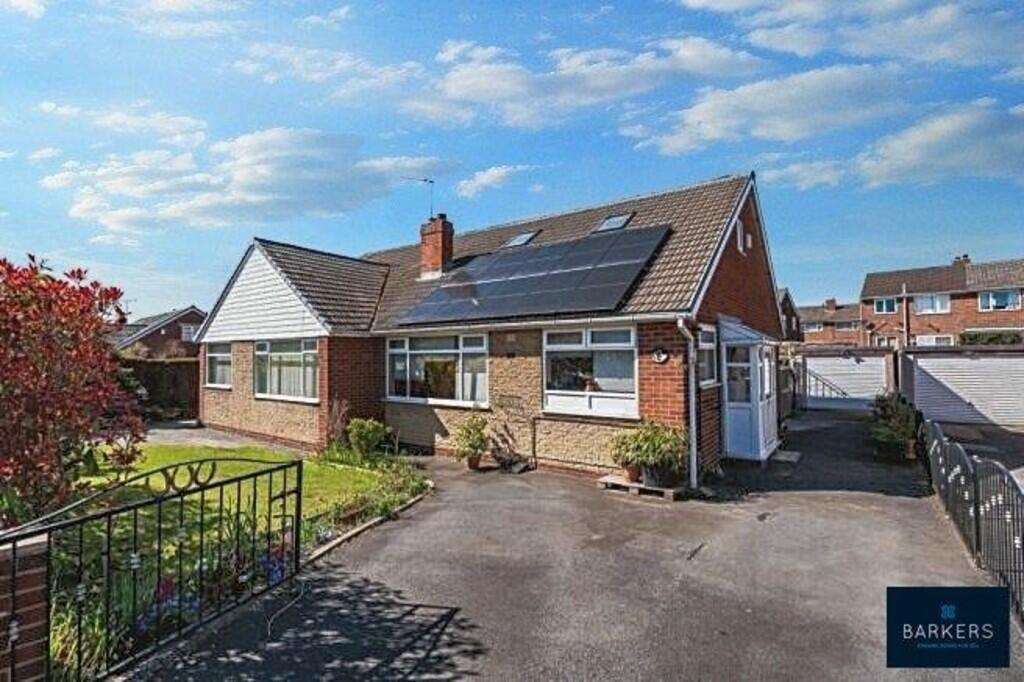 4-bed semi-detached on Hillhead Drive, Birstall, £279,995