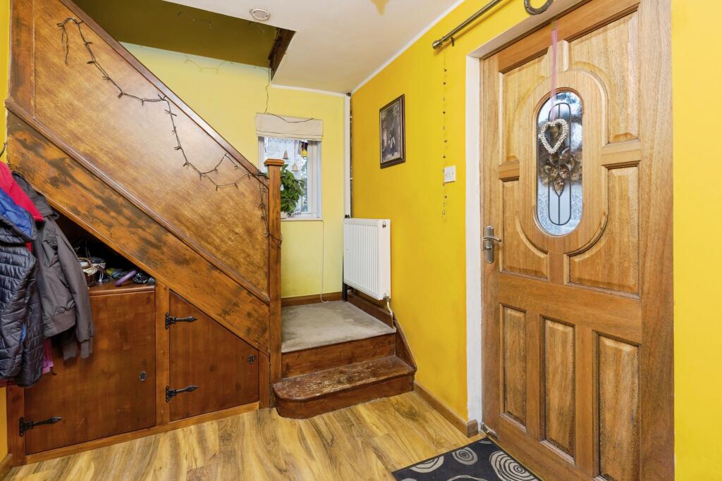 Second Avenue, Liversedge, WF15 photo 2