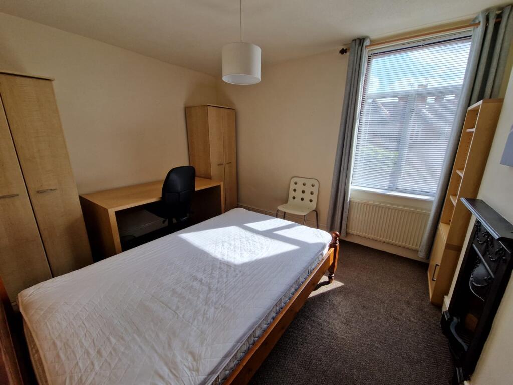 House in Warwick, Royal Leamington Spa - More