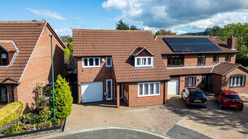 Main image of property: Redwing Rising, Guisborough, TS14 8PH