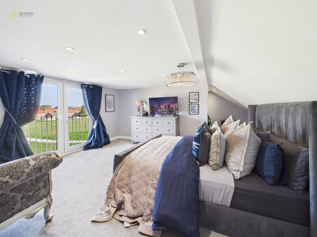 House in Sutton Coldfield, Reddicap Heath - View 4
