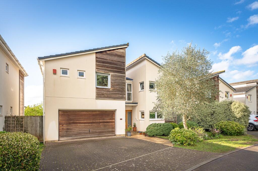 Main image of property: Charlcombe Rise, Portishead, Bristol, Somerset, BS20