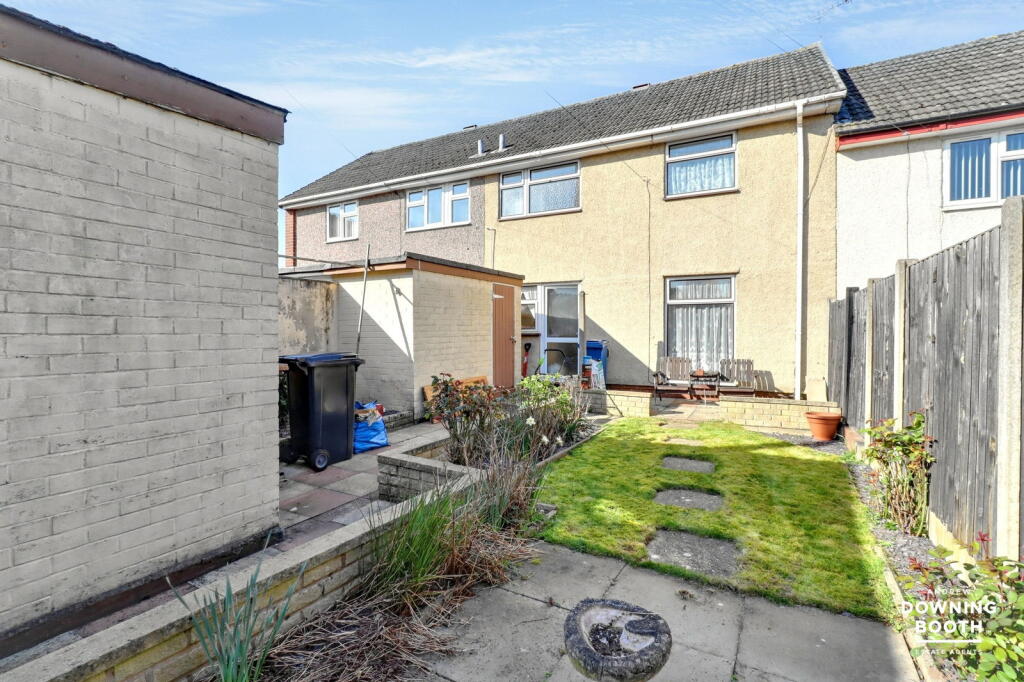 Bower Close, Lichfield photo 2