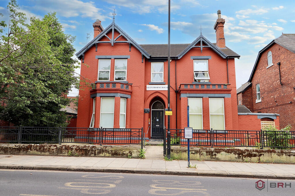 Main image of property: 52 Thorne Road, Doncaster, DN1