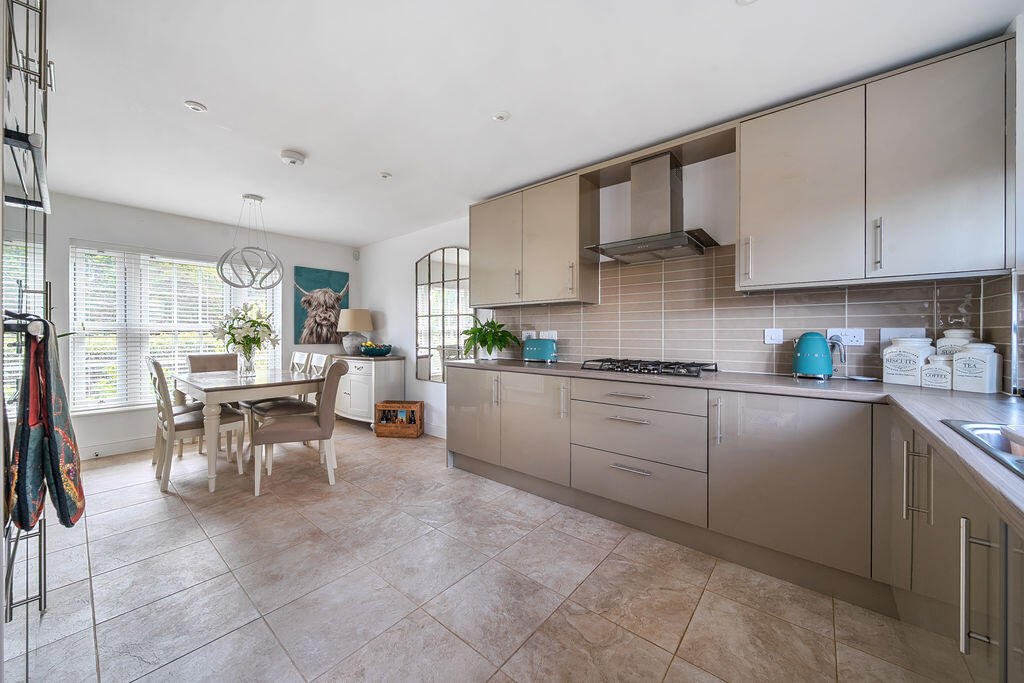 House in Taunton - View 5