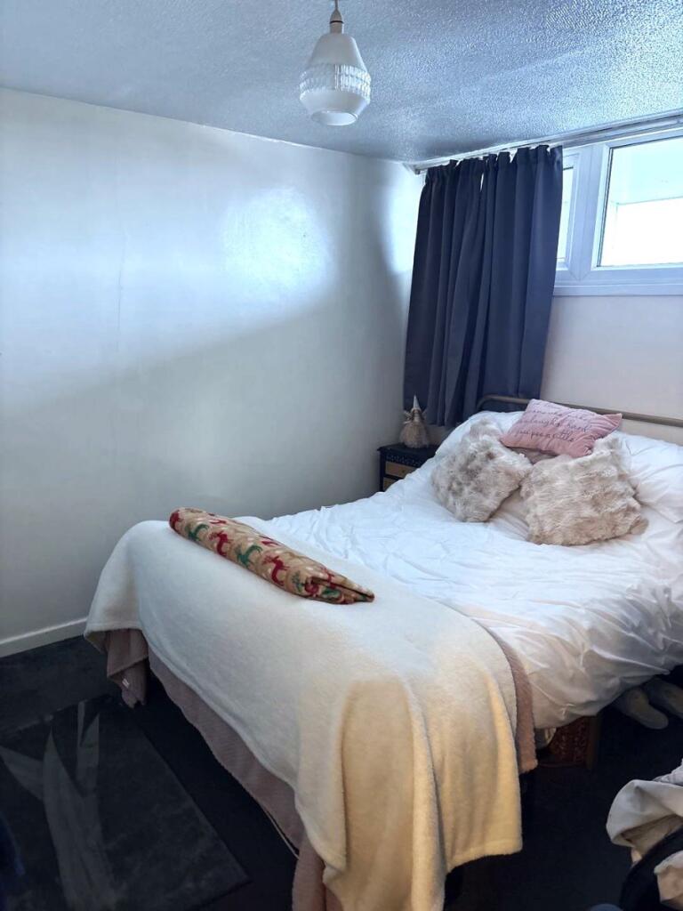 Apartment in Sheffield - View 3