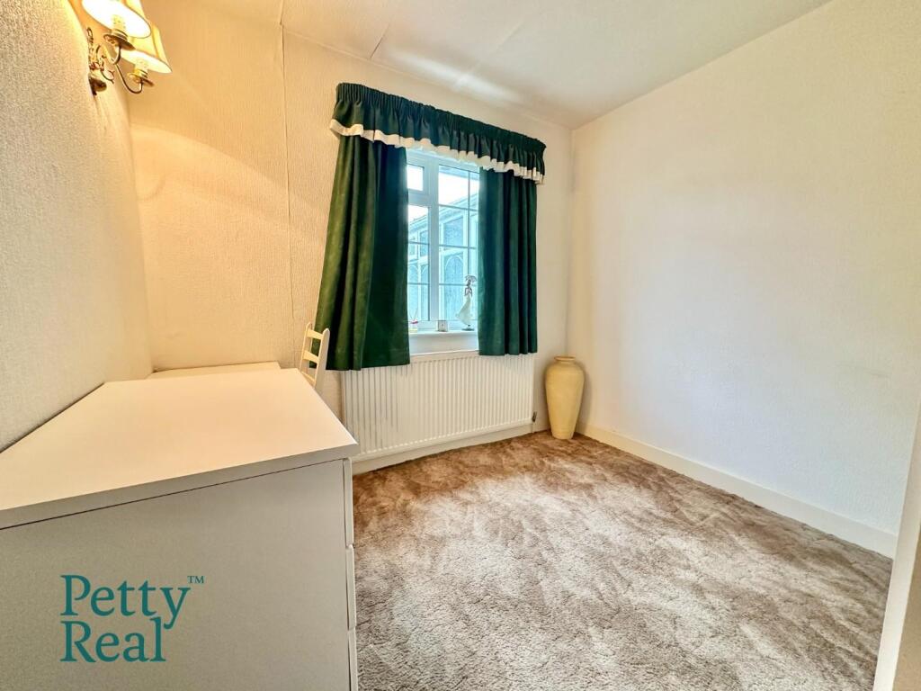 Additional image 14 of Pendle Fields, Fence