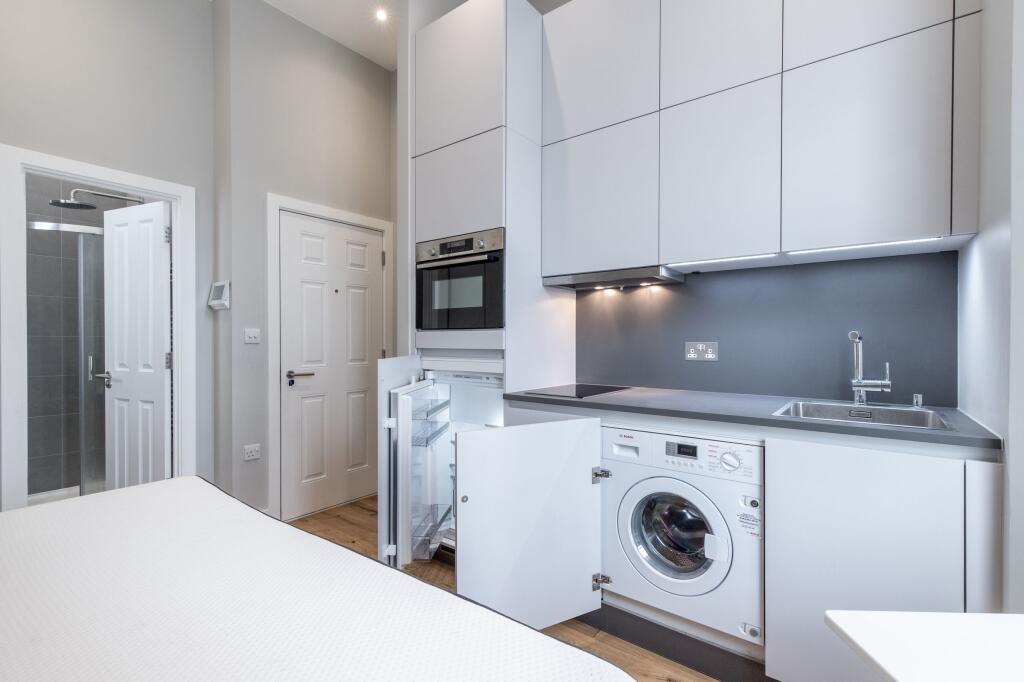 Main image of property: Flat 6 117 Warwick Road