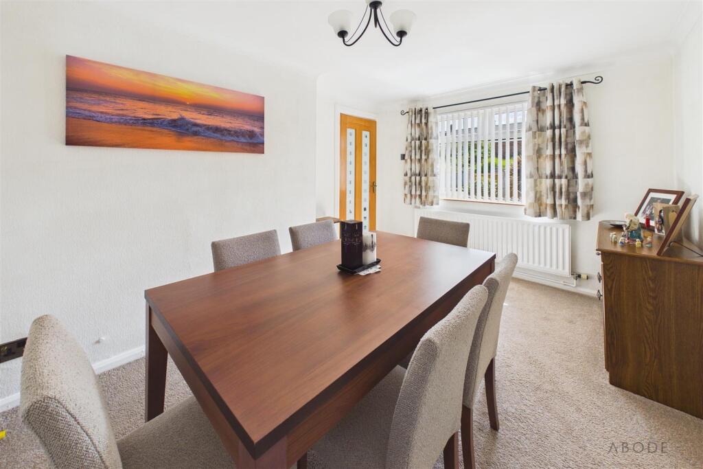 House in North West Leicestershire, Castle Donington - More