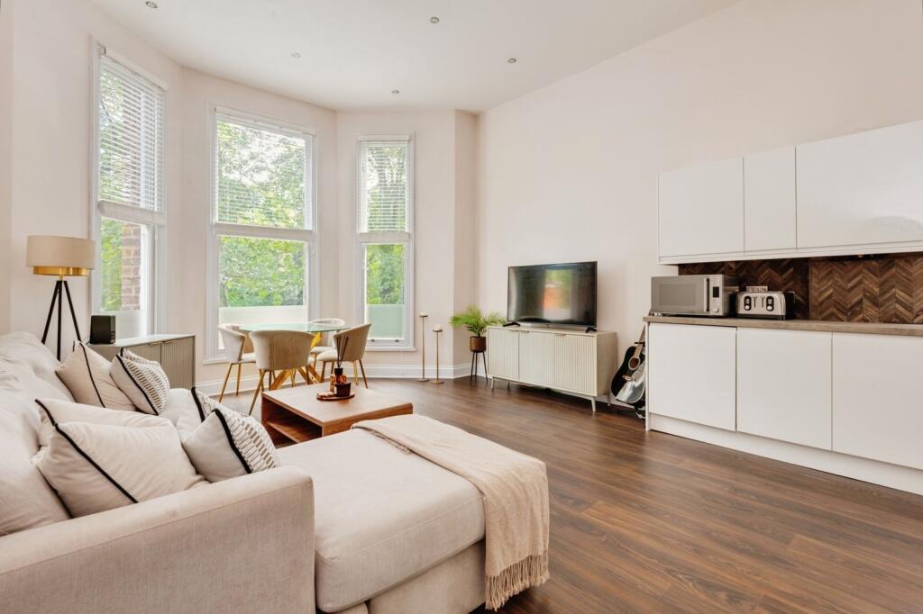 Apartment in Liverpool - View 4