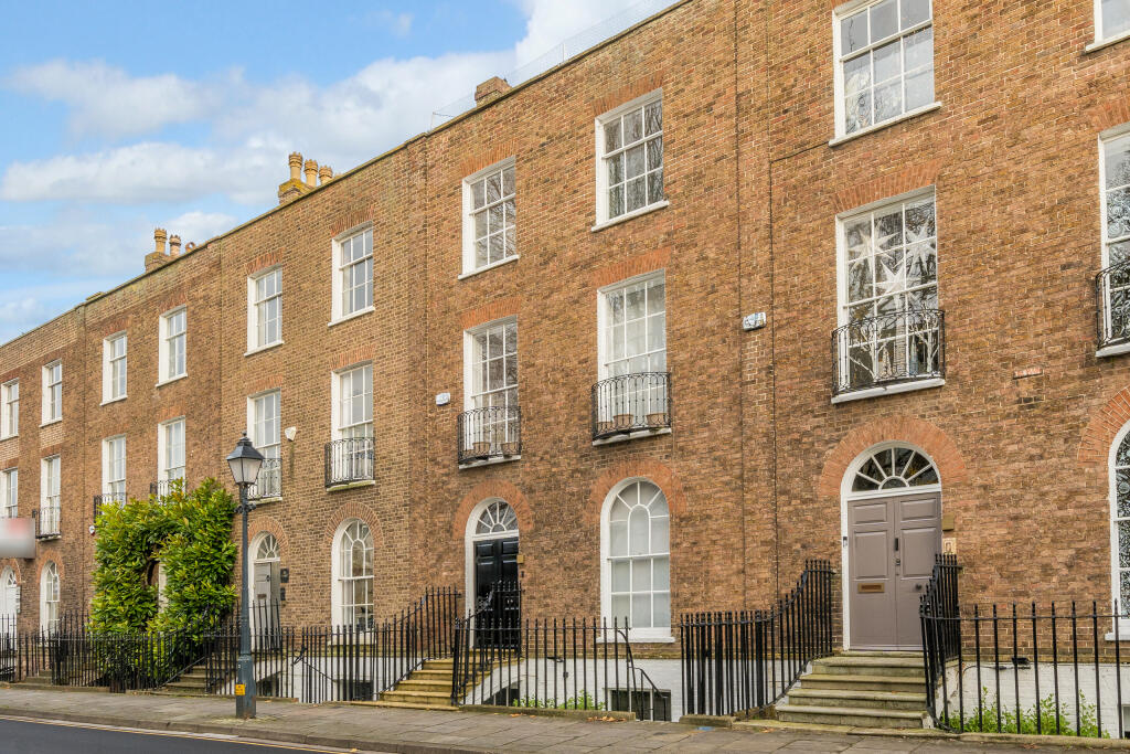 Main image of property: The Crescent, Taunton