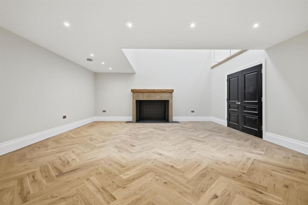 House in East Hertfordshire, Hormead - View 5