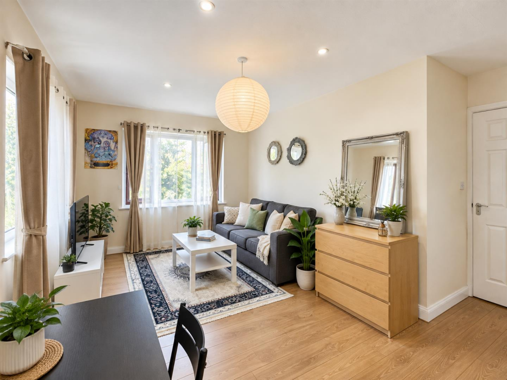 Apartment in Twickenham - View 5