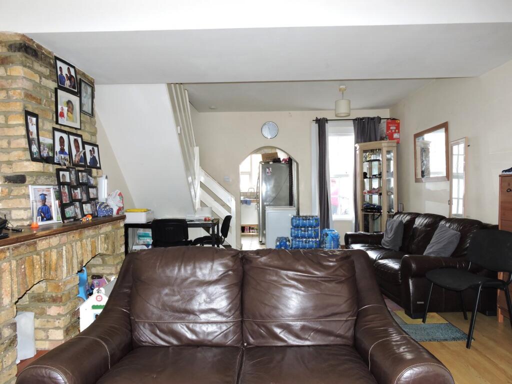House in London, Ponders End - View 4