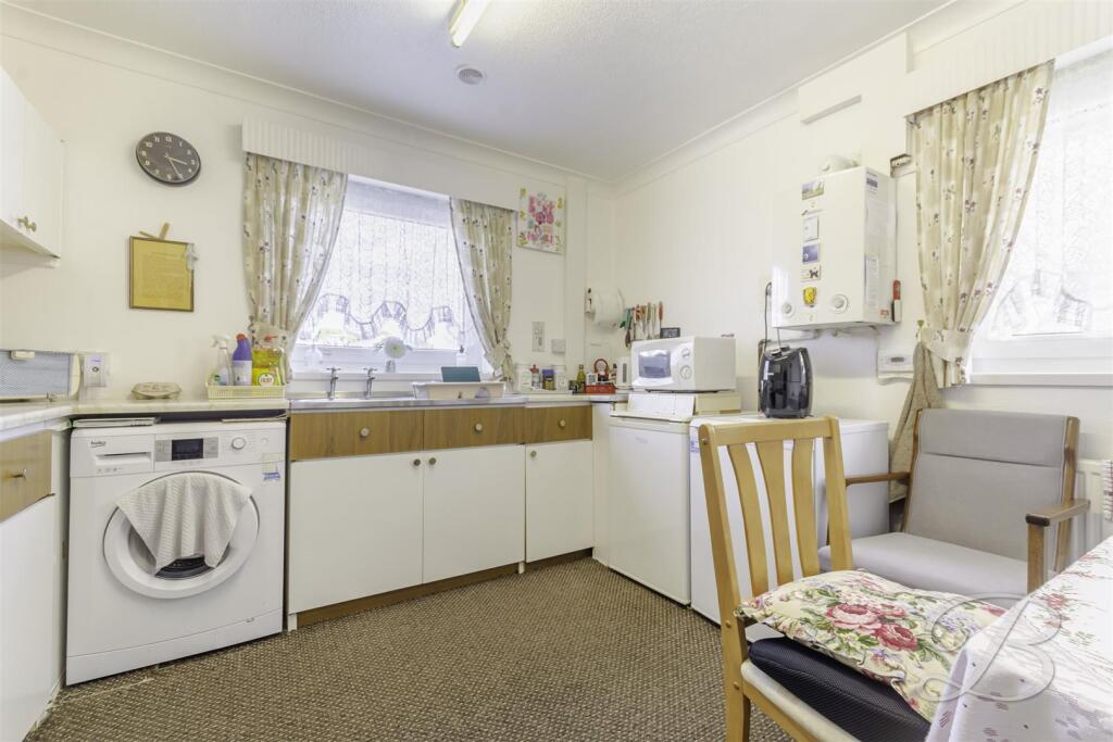 Woodside, Sutton-In-Ashfield photo 2