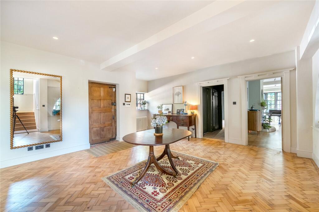 House in Guildford - View 4