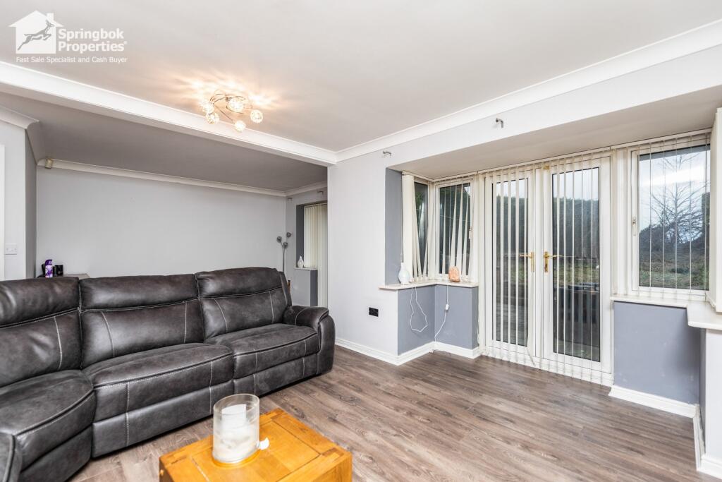 Excalibur Drive, South Elmsall, Pontefract, South Yorkshire photo 2