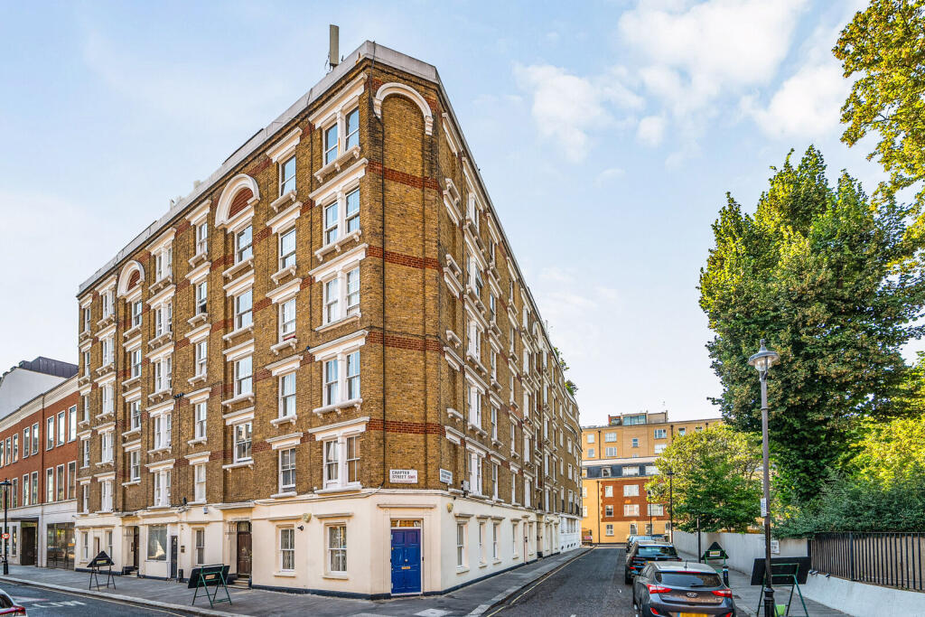 Apartment in London - More