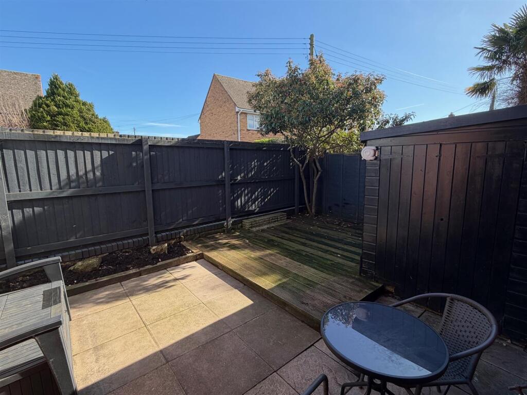 Poplar Court  Badsey photo 4