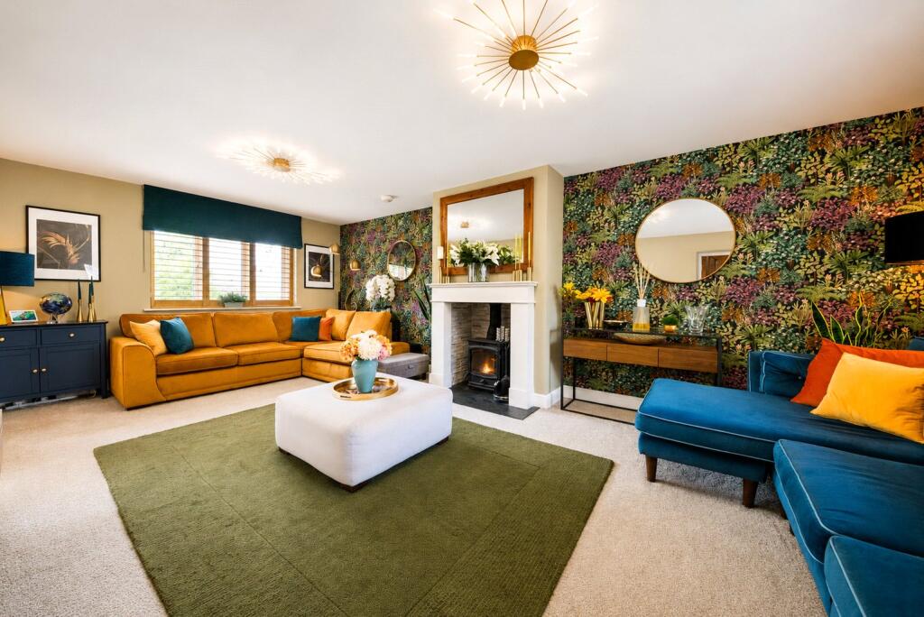 House in Westbury, Wiltshire - View 2