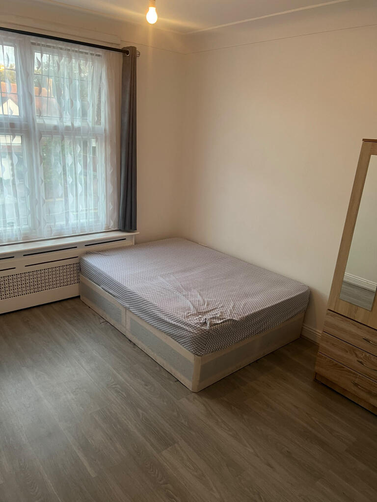Main image of property: Grove Park, London, E11