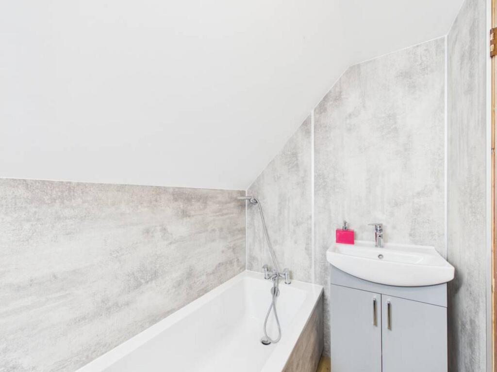 Additional image 9 of St. Catherine Street, Banff, AB45