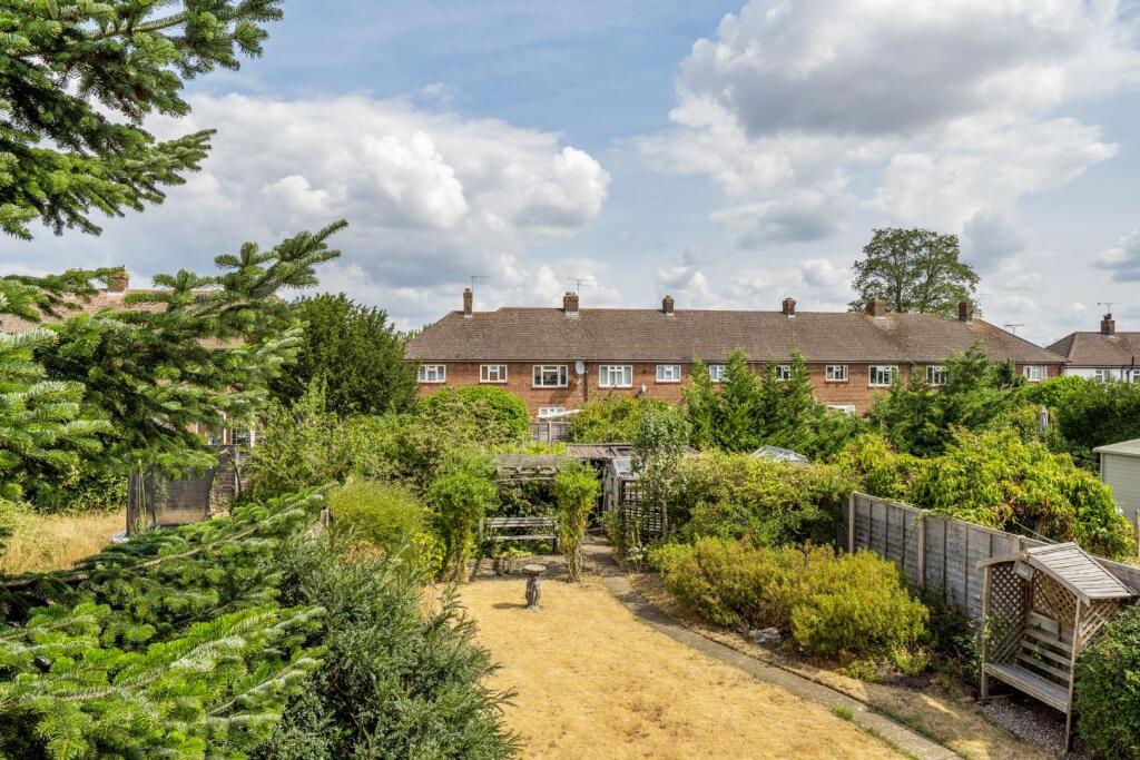 House in Slough - View 2