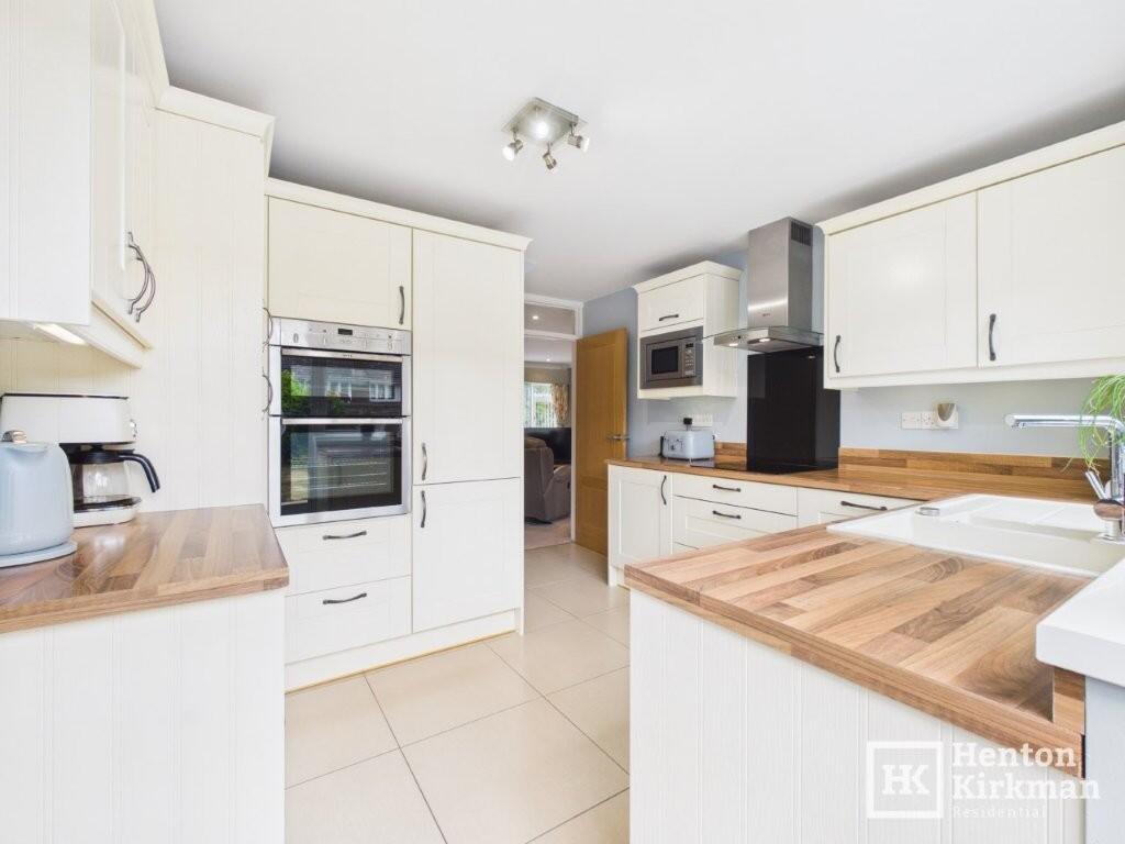 Shalford Road, Billericay, Essex - View 5