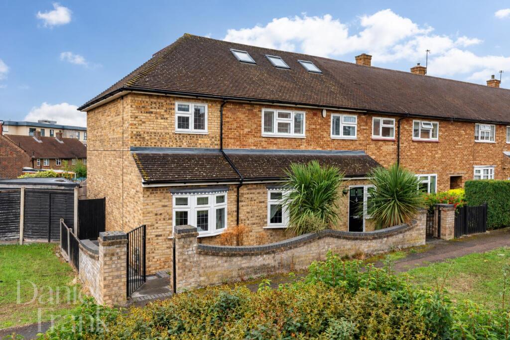 Main image of property: Durnell Way, Loughton
